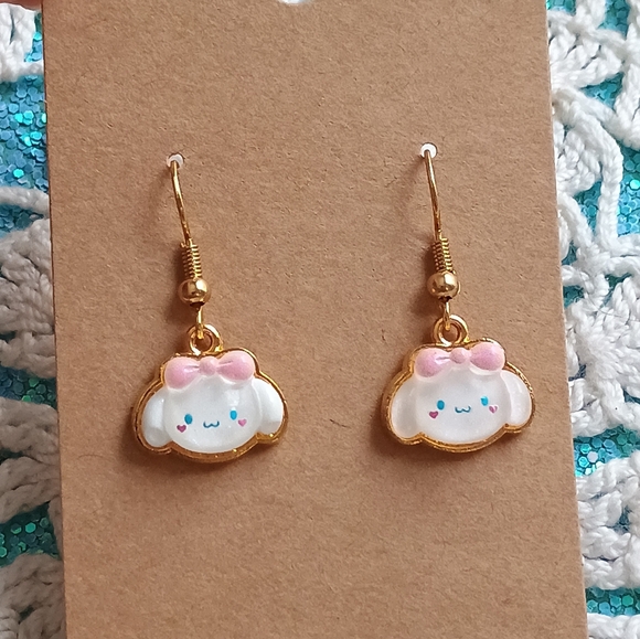 Cinnamonoroll earrings - Picture 6 of 7